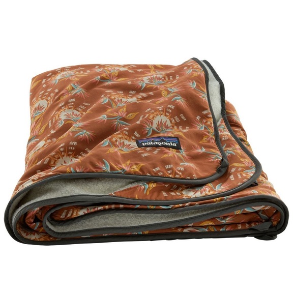 Patagonia Other - Patagonia Shearling Blanket Fleece Orange Floral